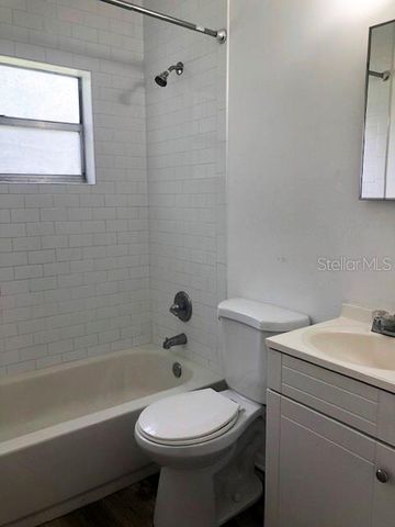 5555 BARTON DRIVE, Orlando, FL 32807