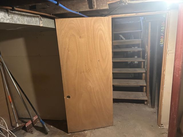 28 Grove Ave, Brockton, MA 02302