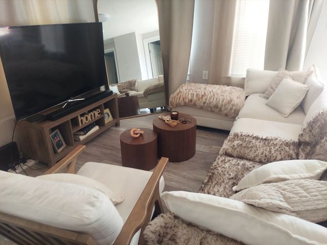 28 Grove Ave, Brockton, MA 02302