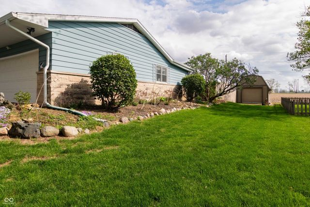 2101 Elizaville Road, Lebanon, IN 46052