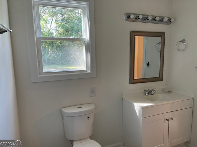 306 S Tillman Street, Glennville, GA 30427