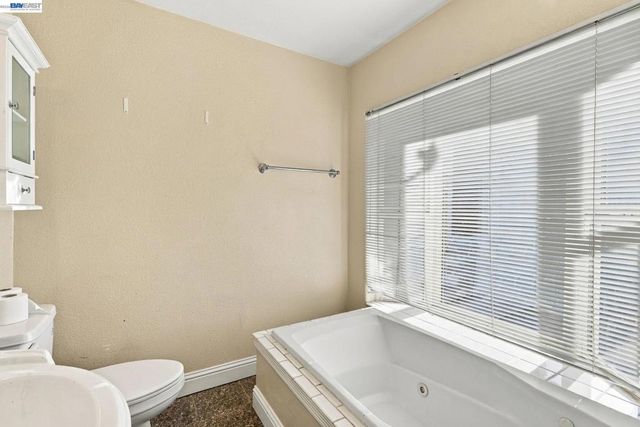 1298 Almar St, Concord, CA 94518