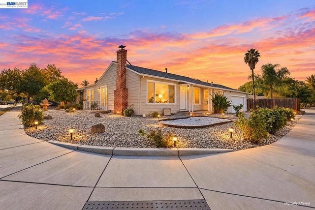 1298 Almar St, Concord, CA 94518
