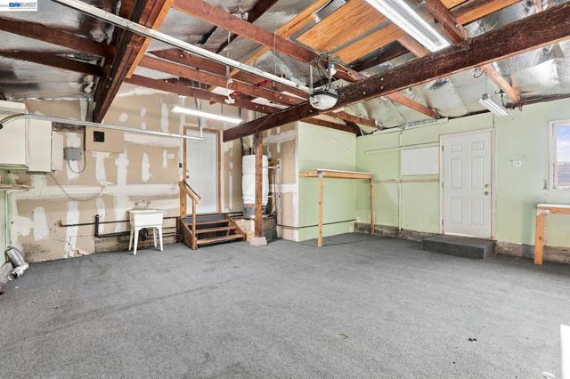 1298 Almar St, Concord, CA 94518