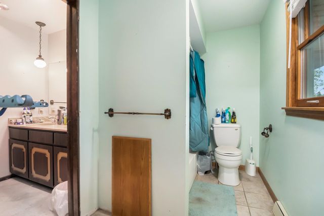 2749 S 8 Mile Road, Auburn, MI 48611