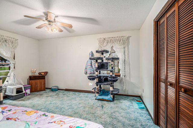 2749 S 8 Mile Road, Auburn, MI 48611