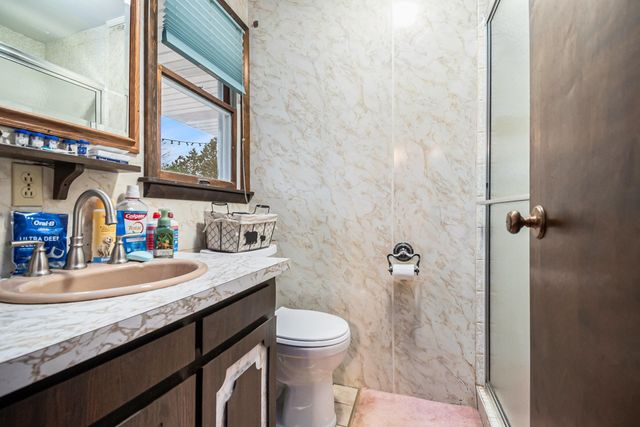 2749 S 8 Mile Road, Auburn, MI 48611