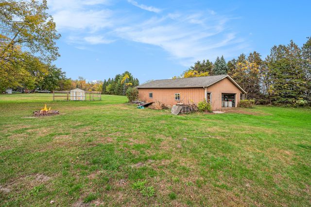 2749 S 8 Mile Road, Auburn, MI 48611
