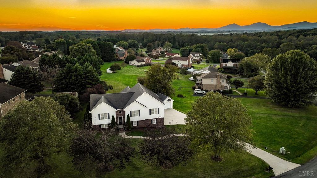 1068 Charmin Drive, Forest, VA 24551