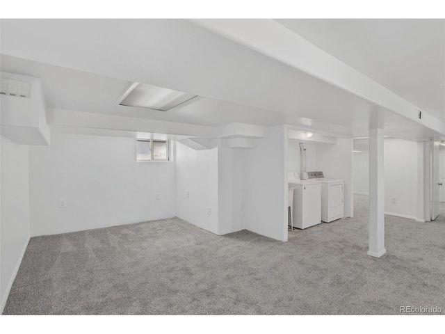190 N Cedar St, Keenesburg, CO 80643