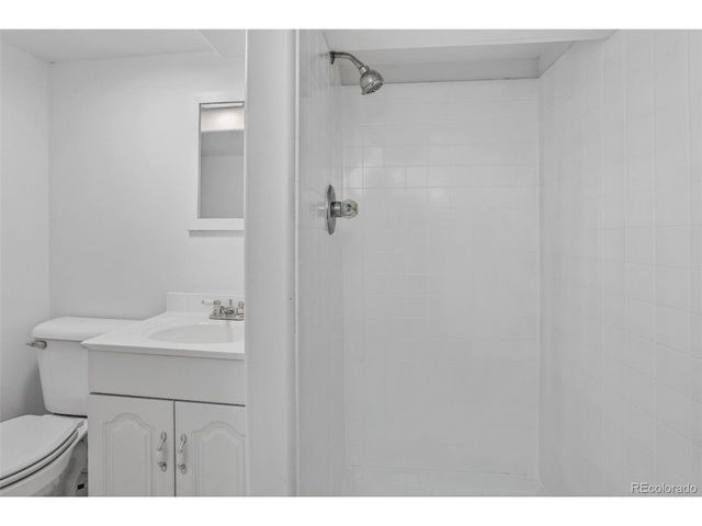 190 N Cedar St, Keenesburg, CO 80643