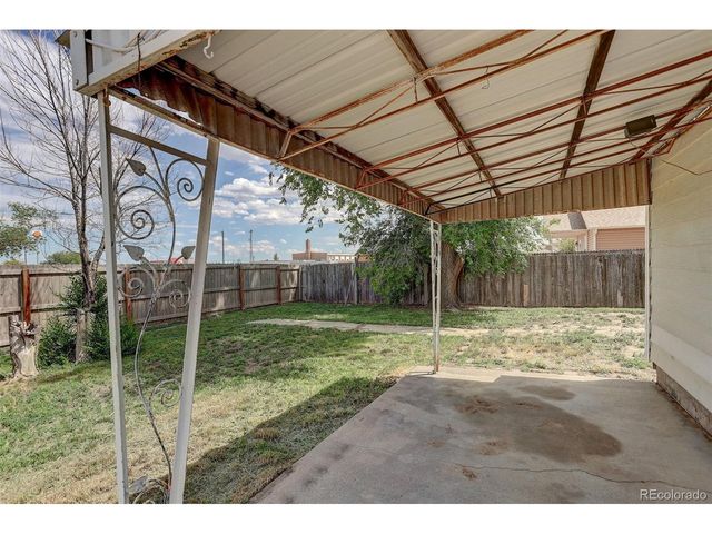 190 N Cedar St, Keenesburg, CO 80643