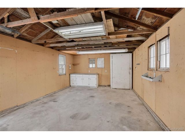 190 N Cedar St, Keenesburg, CO 80643
