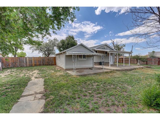 190 N Cedar St, Keenesburg, CO 80643