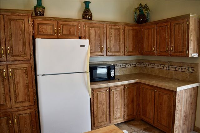 25051 Lakeshore Dr, Mathis, TX 78368