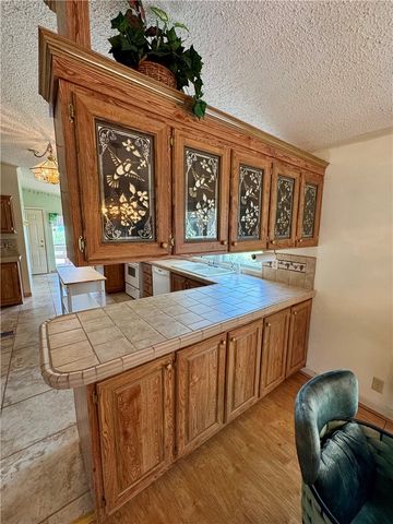 25051 Lakeshore Dr, Mathis, TX 78368