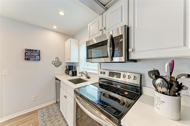 101 25TH STREET N 3, Bradenton Beach, FL 34217
