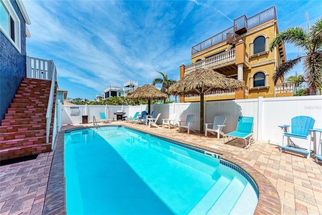 101 25TH STREET N 3, Bradenton Beach, FL 34217
