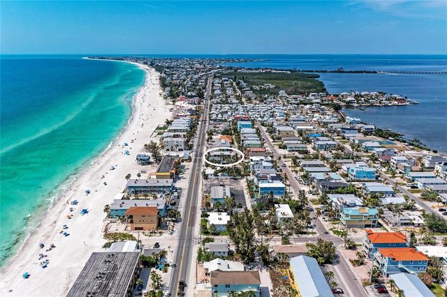 101 25TH STREET N 3, Bradenton Beach, FL 34217