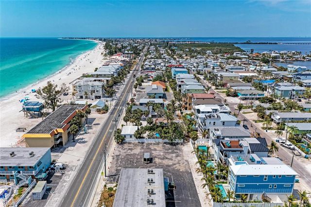 101 25TH STREET N 3, Bradenton Beach, FL 34217