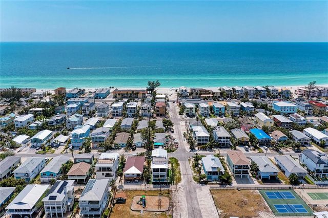 101 25TH STREET N 3, Bradenton Beach, FL 34217