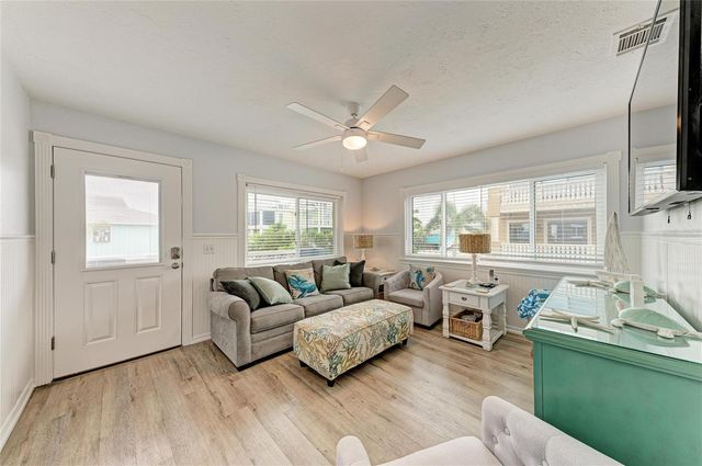 101 25TH STREET N 3, Bradenton Beach, FL 34217