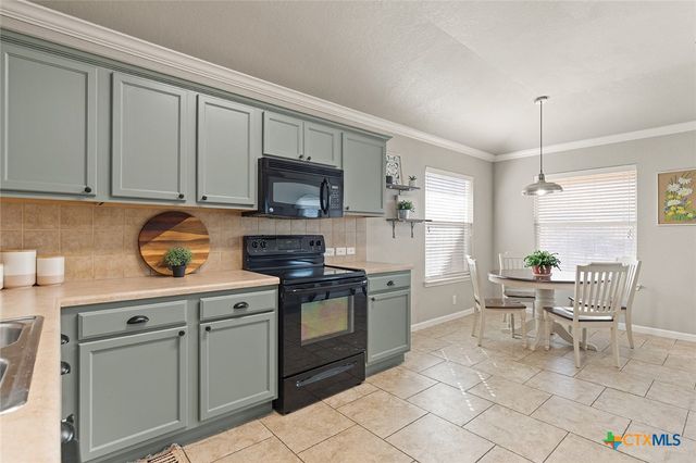 2126 Wiltshire Dr, New Braunfels, TX 78130