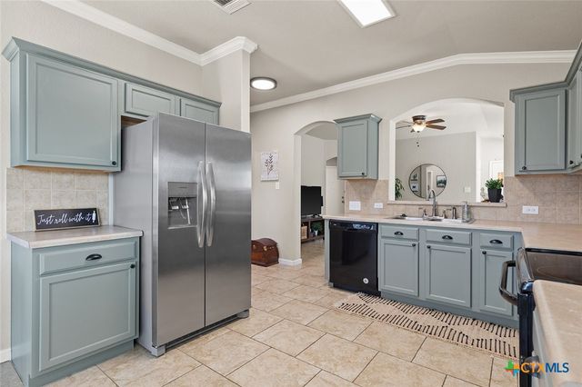 2126 Wiltshire Dr, New Braunfels, TX 78130