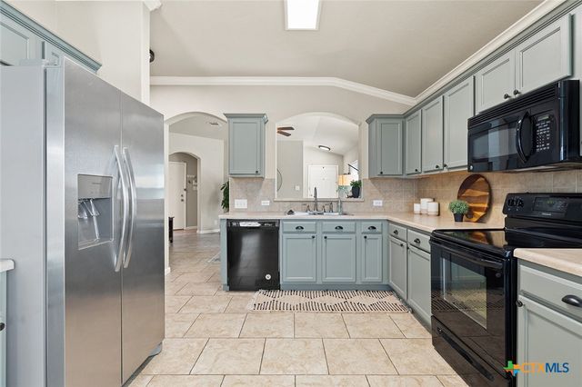 2126 Wiltshire Dr, New Braunfels, TX 78130