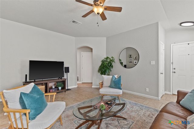 2126 Wiltshire Dr, New Braunfels, TX 78130