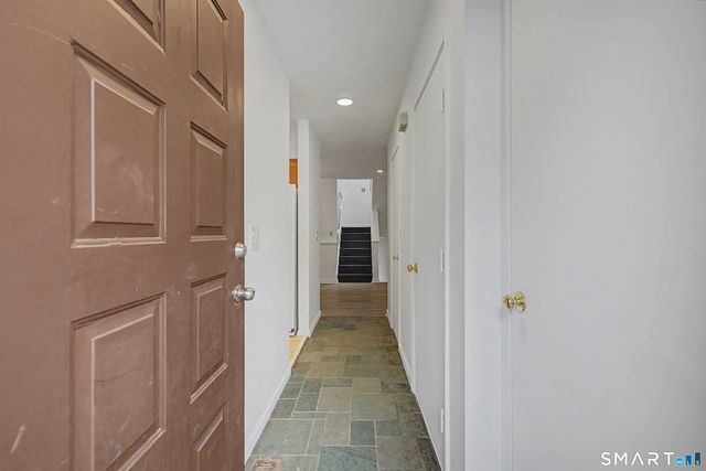 49 Deer Run 49, Bethel, CT 06801