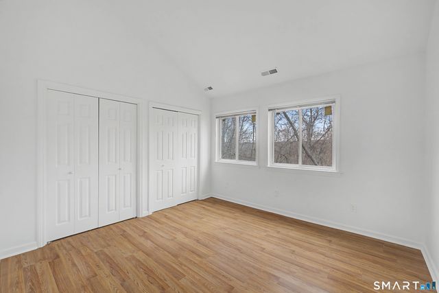 49 Deer Run 49, Bethel, CT 06801