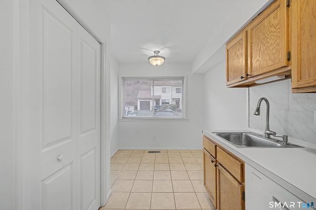 49 Deer Run 49, Bethel, CT 06801