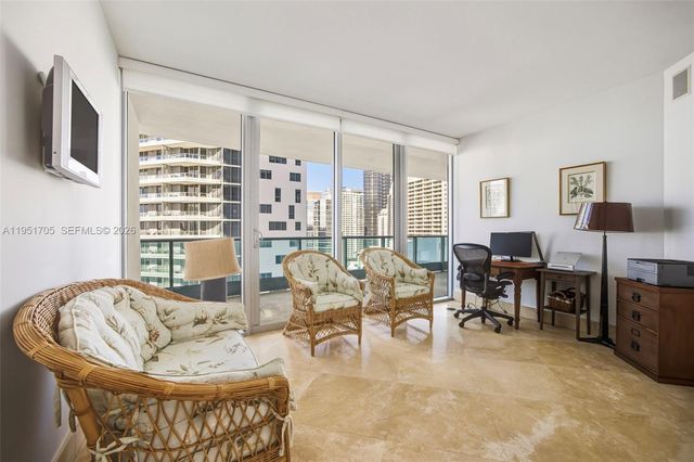 1331 Brickell Bay Dr 2807, Miami, FL 33131