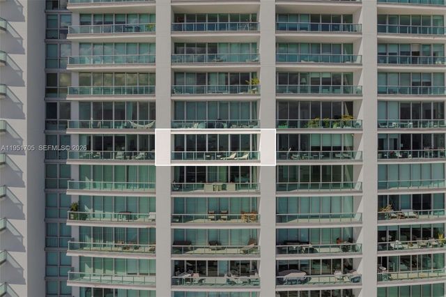 1331 Brickell Bay Dr 2807, Miami, FL 33131