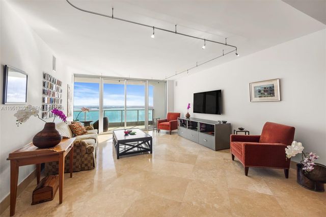 1331 Brickell Bay Dr 2807, Miami, FL 33131
