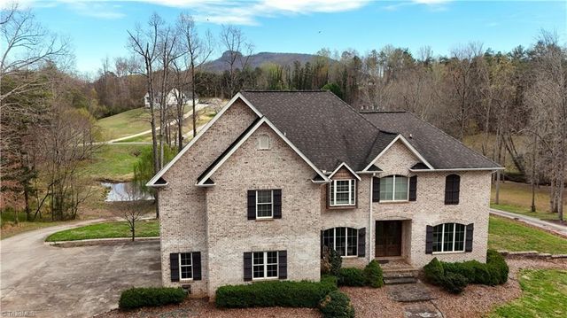 216 Downy Brook Lane, Pinnacle, NC 27043