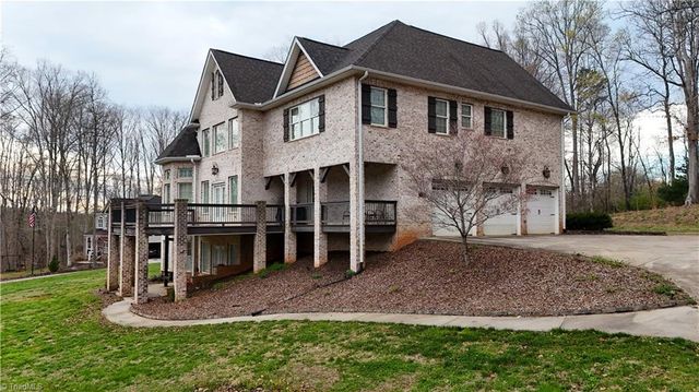 216 Downy Brook Lane, Pinnacle, NC 27043