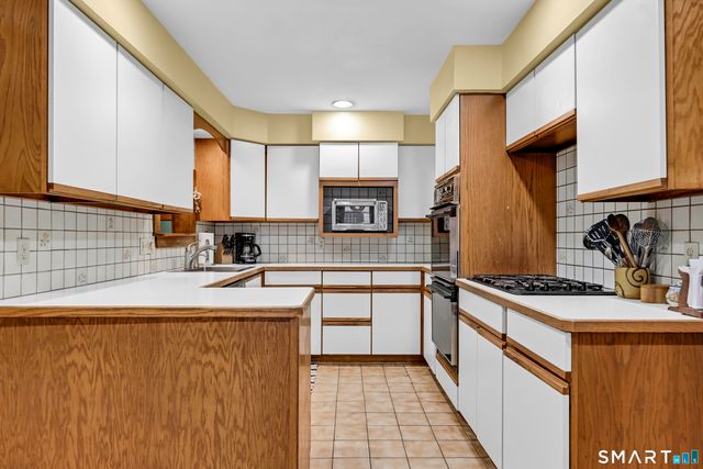 40 Filbert Street, Hamden, CT 06517