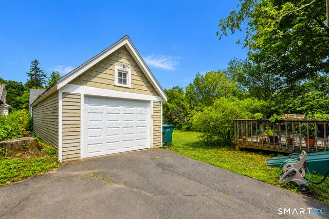 40 Filbert Street, Hamden, CT 06517