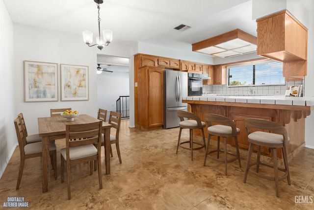 3100 Woodstown Street, Bakersfield, CA 93312