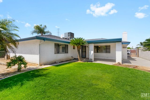 3100 Woodstown Street, Bakersfield, CA 93312