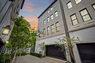 3826 Glen Arbor Drive B, Houston, TX 77025