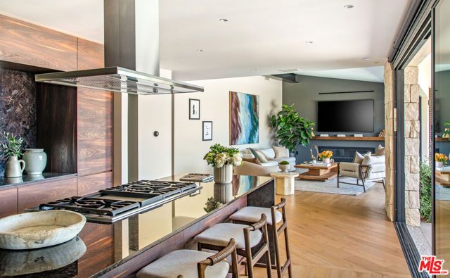 3526 Wrightwood Court, Studio City (los Angeles), CA 91604