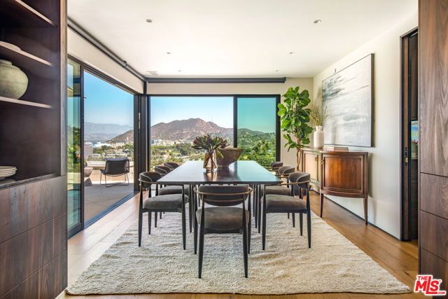 3526 Wrightwood Court, Studio City (los Angeles), CA 91604