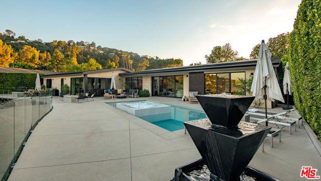 3526 Wrightwood Court, Studio City (los Angeles), CA 91604
