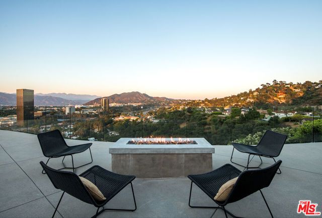 3526 Wrightwood Court, Studio City (los Angeles), CA 91604