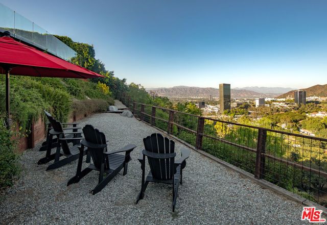 3526 Wrightwood Court, Studio City (los Angeles), CA 91604