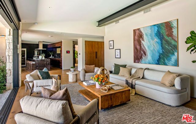 3526 Wrightwood Court, Studio City (los Angeles), CA 91604