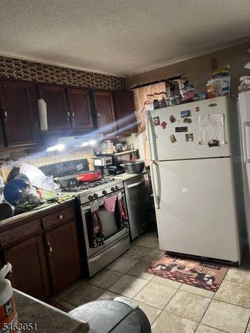 446 Rear 446 Elizabeth Ave, Elizabeth City, NJ 07206